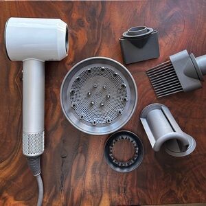 Dyson Supersonic Hair Dryer in White/Silver with All Attachments